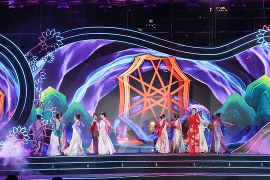 Phê duyệt Kịch bản Chương trình nghệ thuật đặc biệt Kỷ niệm 80 năm Ngày truyền thống Ngành Văn hóa