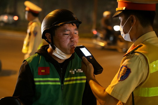 Báo động tài xế xe công nghệ vi phạm nồng độ cồn