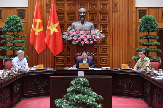 Chính phủ ban hành 04 Nghị định hướng dẫn Luật Cán bộ, công chức năm 2025