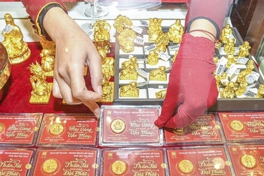 Giá vàng hôm nay 2/7: Đạt mức cao nhất trong 1 tháng