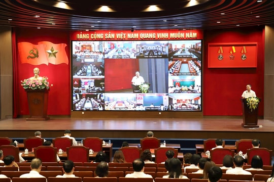Chánh án Lê Minh Trí yêu cầu Tòa án các cấp vận hành thông suốt bộ máy mới