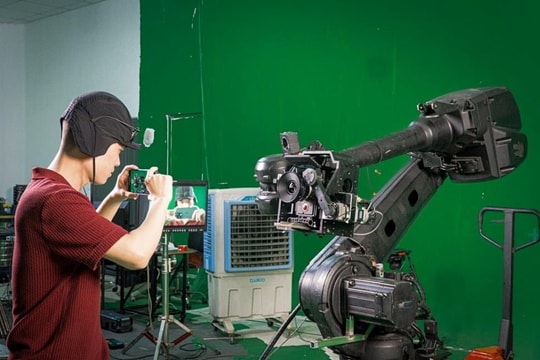 Đạo diễn Phạm Vĩnh Khương – Người khởi xướng trường phái làm phim tối giản và khái niệm “True Smartphone Film”