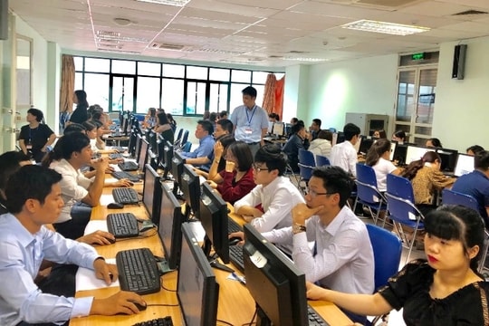 Đẩy mạnh phân cấp, phân quyền trong tuyển dụng công chức