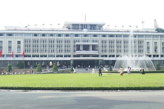 Khách du lịch đến TP. Hồ Chí Minh tăng mạnh trong 6 tháng đầu năm, doanh thu 118.000 tỷ đồng