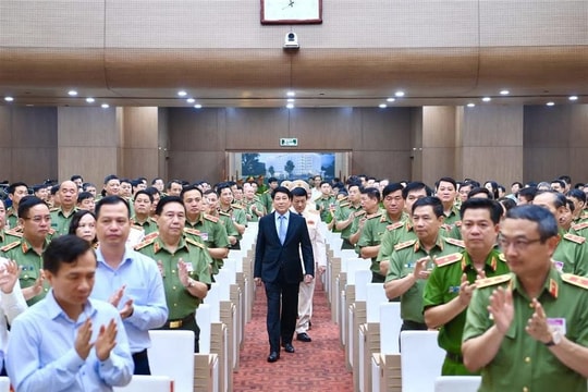 Chủ tịch nước Lương Cường dự Hội nghị sơ kết công tác Công an 6 tháng đầu năm 2025