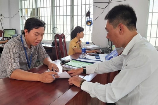 Cán bộ hưu công tác tại xã có được hỗ trợ khi nghỉ việc từ 1/7?