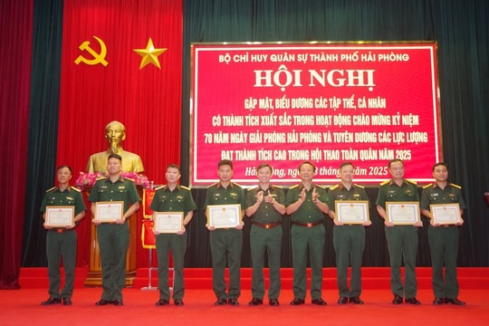 Bộ CHQS TP Hải Phòng phát động thi đua “Phất cao cờ hồng Tháng Tám”