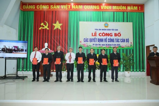 Lãnh đạo TAND TP Cần Thơ, TAND khu vực sau sáp nhập