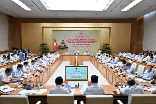 Thủ tướng chủ trì hội nghị quan trọng về Nghị quyết 18 và Luật Đất đai 2024