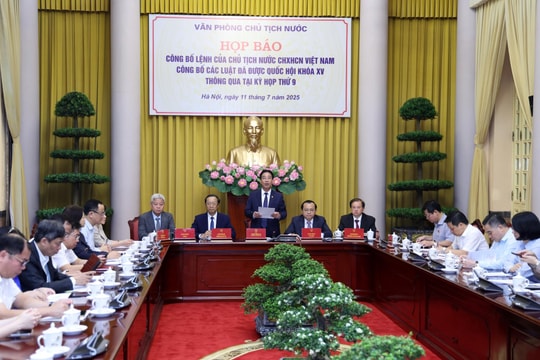 Công bố Lệnh của Chủ tịch nước về 9 luật được Quốc hội thông qua tại Kỳ họp thứ Chín