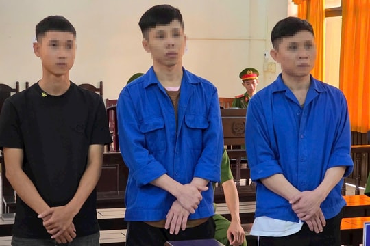 Phóng hỏa xe cuốc, 3 bị cáo lĩnh án