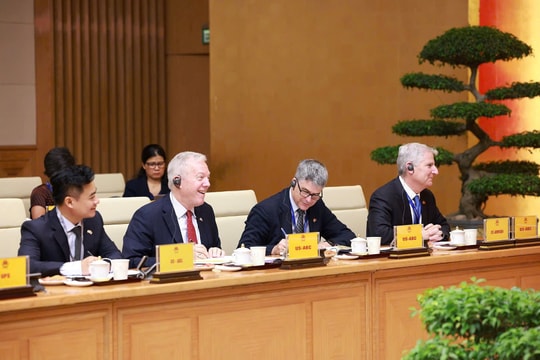 Thủ tướng khẳng định tạo điều kiện tốt nhất cho doanh nghiệp đầu tư, kinh doanh tại Việt Nam