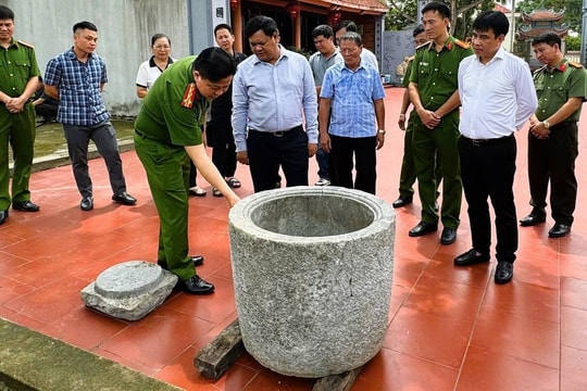 Bắt nhóm đối tượng trộm cắp cổ vật gần 300 năm tuổi