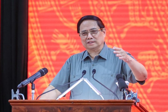 Thủ tướng: Tập trung sắp xếp đội ngũ cán bộ; chuẩn bị nhân sự cho đại hội Đảng các cấp