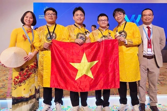 Đội tuyển Việt Nam giành 4 Huy chương vàng Olympic Hóa học Quốc tế 2025