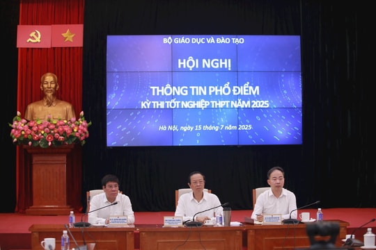 Bộ GD&ĐT công bố phổ điểm Kỳ thi tốt nghiệp THPT năm 2025