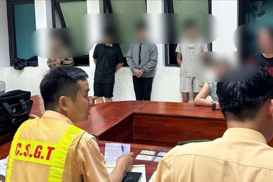 Xử phạt nhóm 'quái xế' náo loạn đường phố ở Quảng Trị