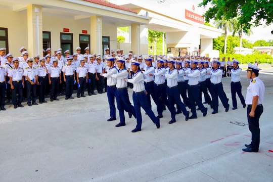 Vùng 3 Hải quân tập huấn cán bộ giai đoạn 2 năm 2024