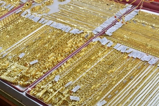 Giá vàng hôm nay 17/7: Dự báo tiếp đà giảm