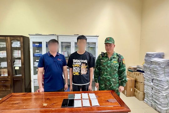 Bắt giữ đối tượng vận chuyển 6kg bạc trái phép