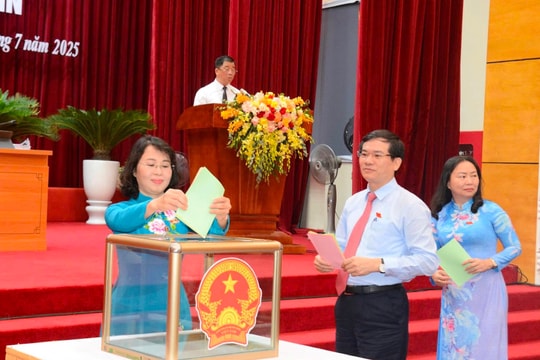 Quảng Ninh kiện toàn nhân sự lãnh đạo HĐND và UBND tỉnh