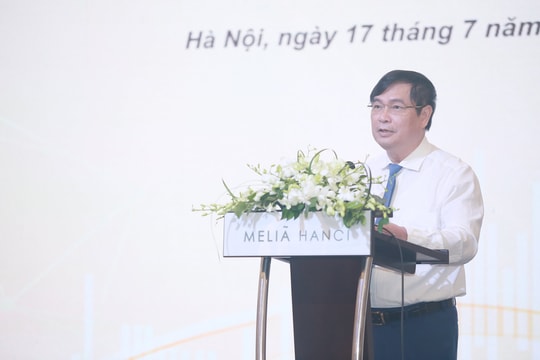 Phát triển TTCK: Truyền thông nâng cao nhận thức của nhà đầu tư giữ vai trò hết sức quan trọng