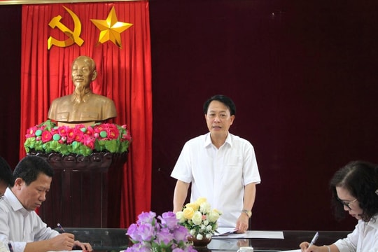 Chánh án TAND tỉnh Ninh Bình kiểm tra, làm việc với TAND Khu vực 8