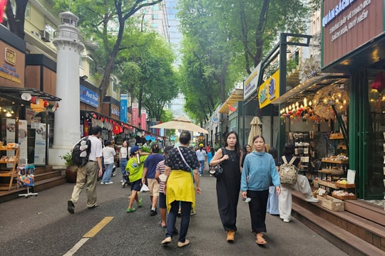 Đường sách TP.HCM thu hơn 31 tỷ đồng trong nửa đầu năm