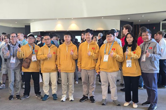 6 học sinh đoạt huy chương tại Olympic Toán quốc tế 2025