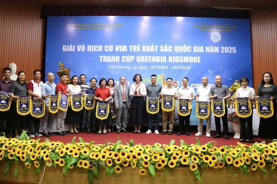 Hơn 450 vận động viên, kiện tướng tham gia giải cờ vua trẻ quốc gia