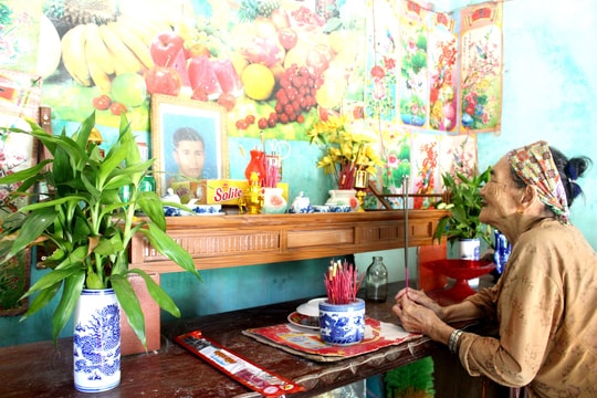 Một đời yêu, một đời chờ…