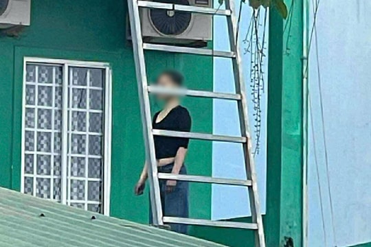 Phát hiện người phụ nữ tử vong trong tư thế treo cổ tại nhà nghỉ