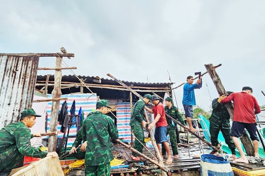 Kịp thời hỗ trợ giúp người dân khắc phục hậu quả thiên tai