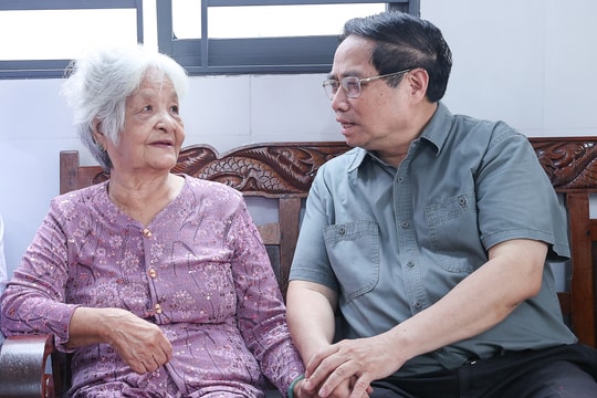 Thủ tướng tưởng niệm, tri ân các anh hùng liệt sĩ, người có công tại tỉnh An Giang