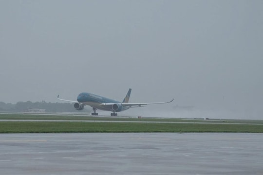 Nhiều chuyến bay bị hủy, điều chỉnh do ảnh hưởng bão Wipha