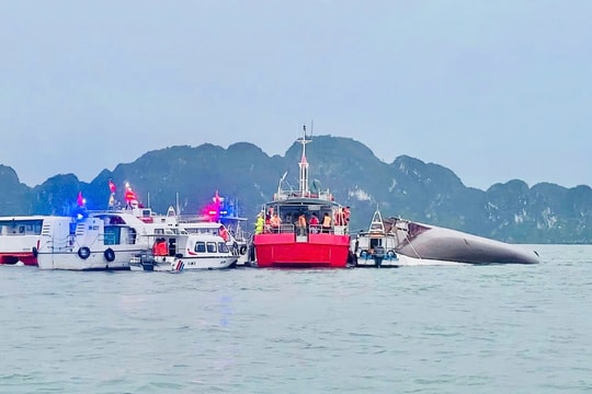 Tìm thấy 1 thi thể nghi nạn nhân vụ tàu du lịch Vịnh Xanh 58