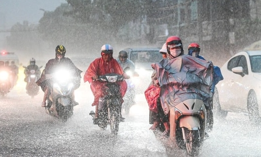 Thời tiết hôm nay 17/8: Cả ba miền tiếp tục mưa và dông