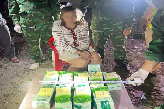 Bắt 2 đối tượng vận chuyển 17kg ma túy đá và 6.000 viên ketamin