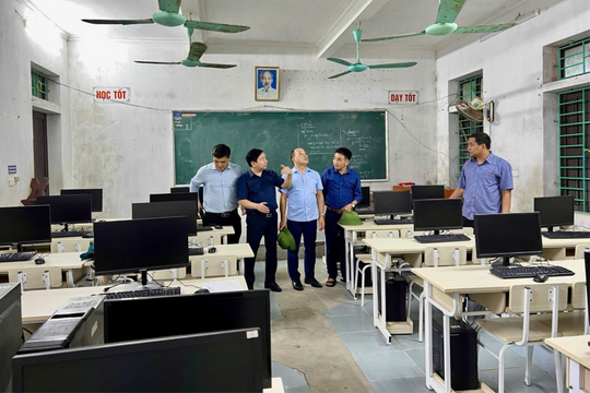 Học sinh ở Ninh Bình nghỉ học từ ngày 22/7 đến khi bão tan