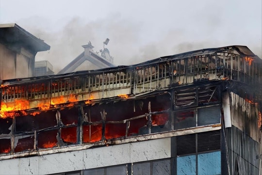 Hà Nội: Hoả hoạn xảy ra tại ngôi nhà ở mặt đường Giải Phóng