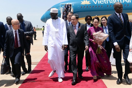 Chủ tịch Quốc hội Trần Thanh Mẫn bắt đầu thăm chính thức Senegal