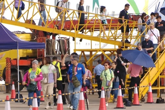 Hơn 1.200 du khách quốc tế cập cảng Hạ Long