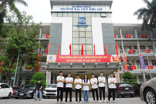 Trường ĐH Điện lực công bố điểm sàn và bảng quy đổi xét tuyển 2025