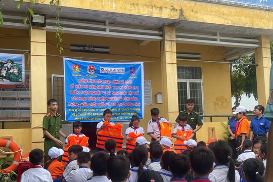 Đắk Lắk: Đồn Biên phòng Xuân Đài phối hợp tổ chức nhiều hoạt động ý nghĩa thiết thực trên biên giới