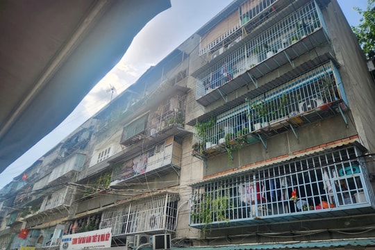 Gần 1.500 căn hộ chưa tháo dỡ "chuồng cọp", mở lối thoát nạn thứ 2