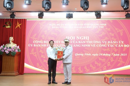 Quảng Ninh có tân Chi cục trưởng Chi cục Hải quan khu vực VIII