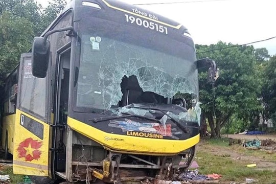 Thủ tướng chỉ đạo khắc phục hậu quả vụ tai nạn khiến 10 người tử vong tại Hà Tĩnh