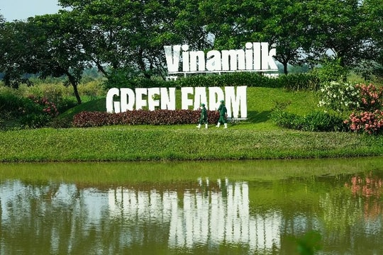 Vinamilk “mở khóa tự nhiên” để phát triển bền vững