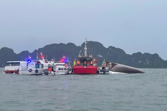Hoàn tất tìm kiếm 39 nạn nhân trong vụ lật tàu du lịch ở Vịnh Hạ Long