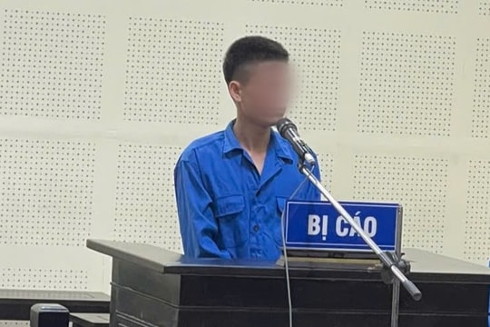 Đột nhập cửa hàng điện máy, trộm 10 điện thoại